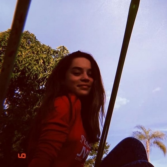 Meet your Posher, Christina - Picture 1 of 1